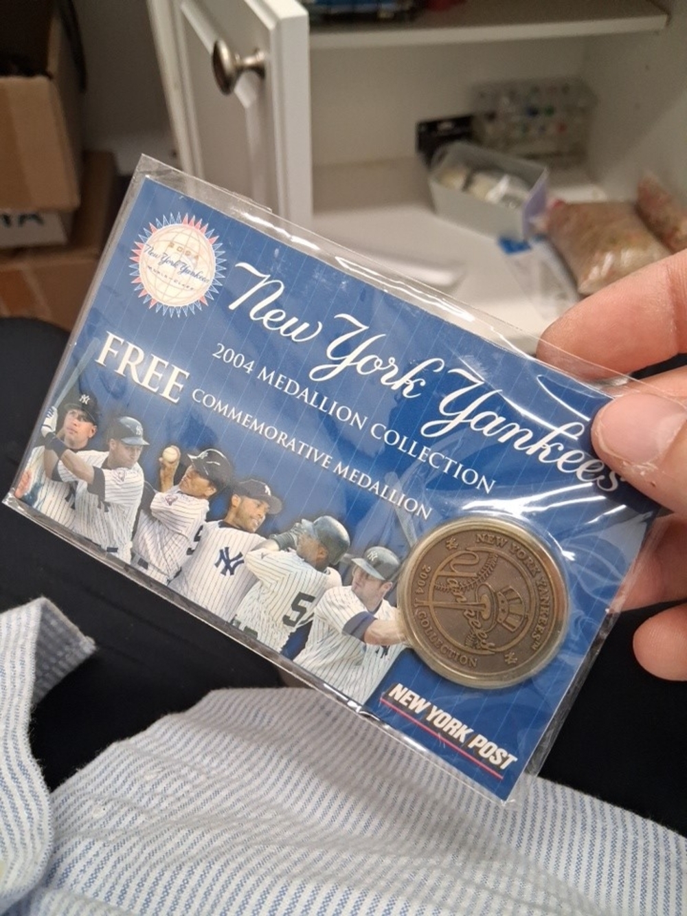 New York Yankees 2004 Commemorative Medallion - Bronze Finish